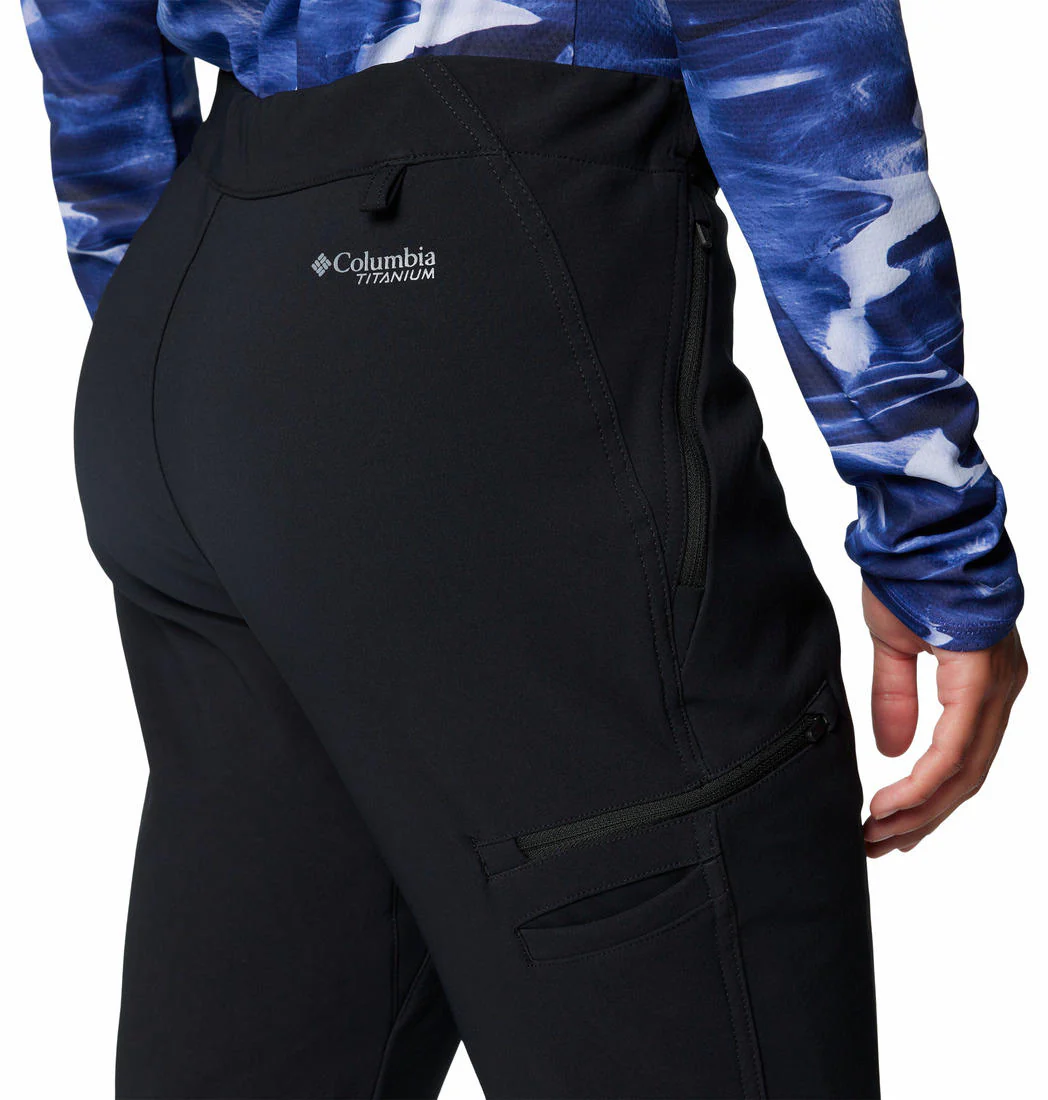 Columbia Women Black Vast Canyon Omni-Heat Infinity Softshell - Image 14